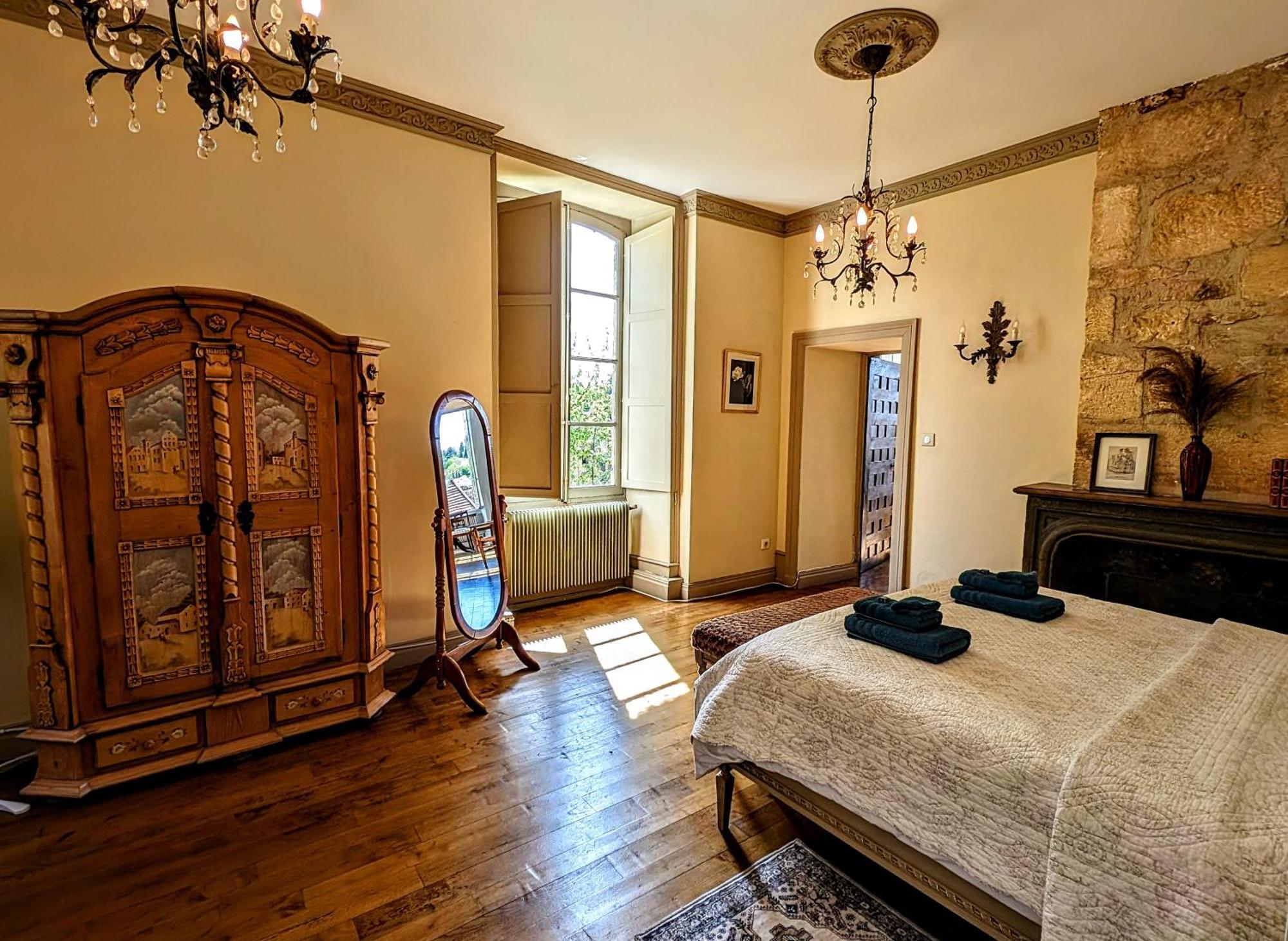 Centrally Located Sarlat Apartment With Medieval Town Views Εξωτερικό φωτογραφία